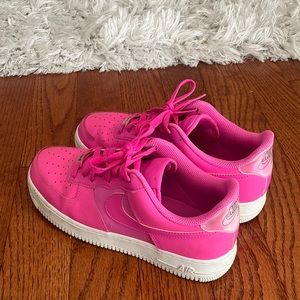 Women’s pink Nike air forces